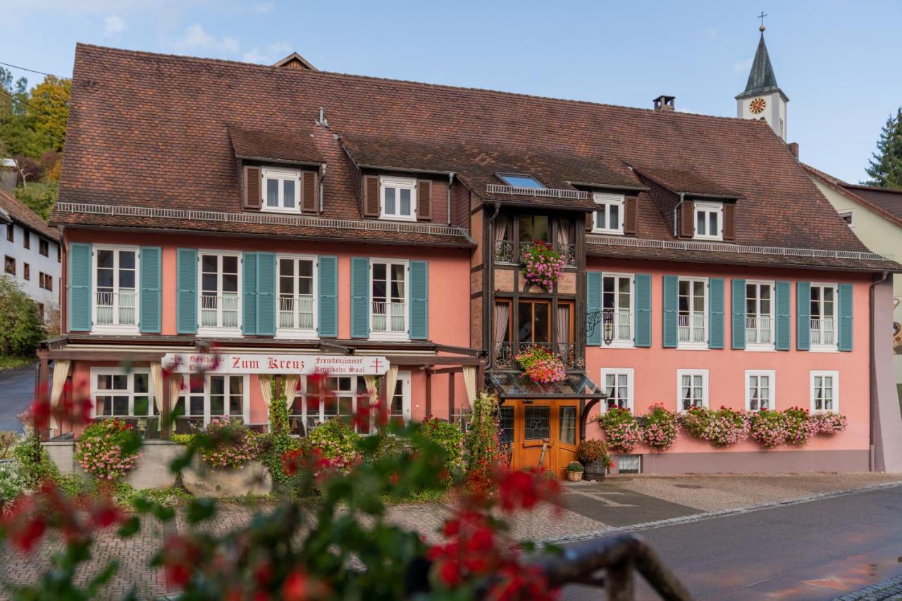 Gasthaus-Pension Zum Kreuz Stuhlingen Luaran gambar