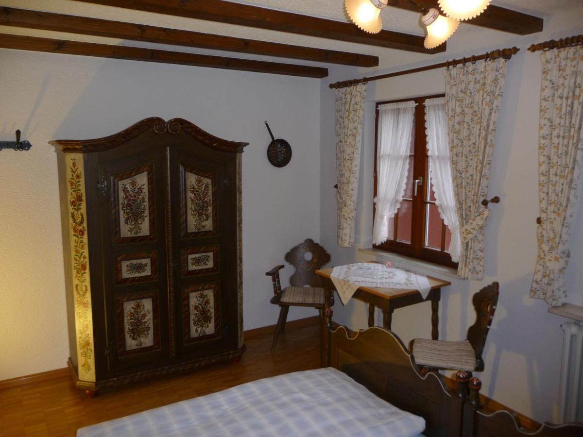 Gasthaus-Pension Zum Kreuz Stuhlingen Luaran gambar