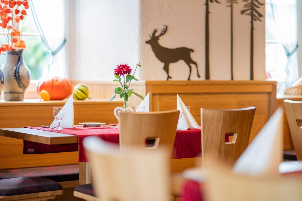 Gasthaus-Pension Zum Kreuz Stuhlingen Luaran gambar